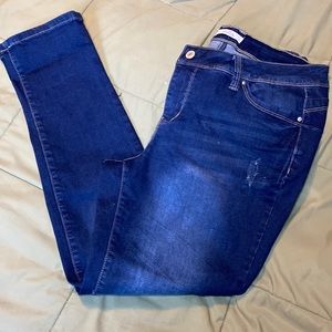 Royalty For Me Jean size 16W Skinny Leg for Women